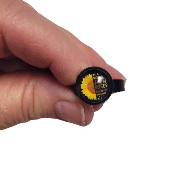 Stylish Black Sunflower Ring Handmade NWT - Picture 1 of 16